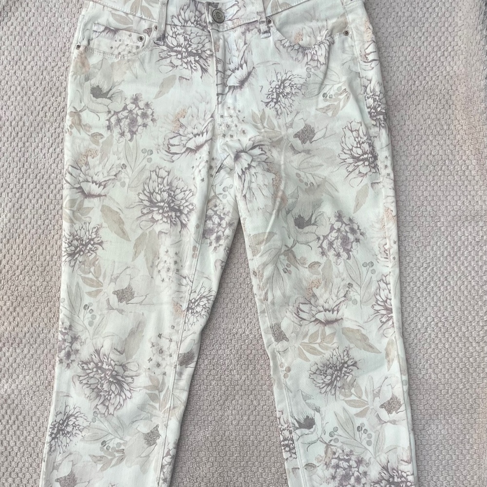 Reitman's Jeans